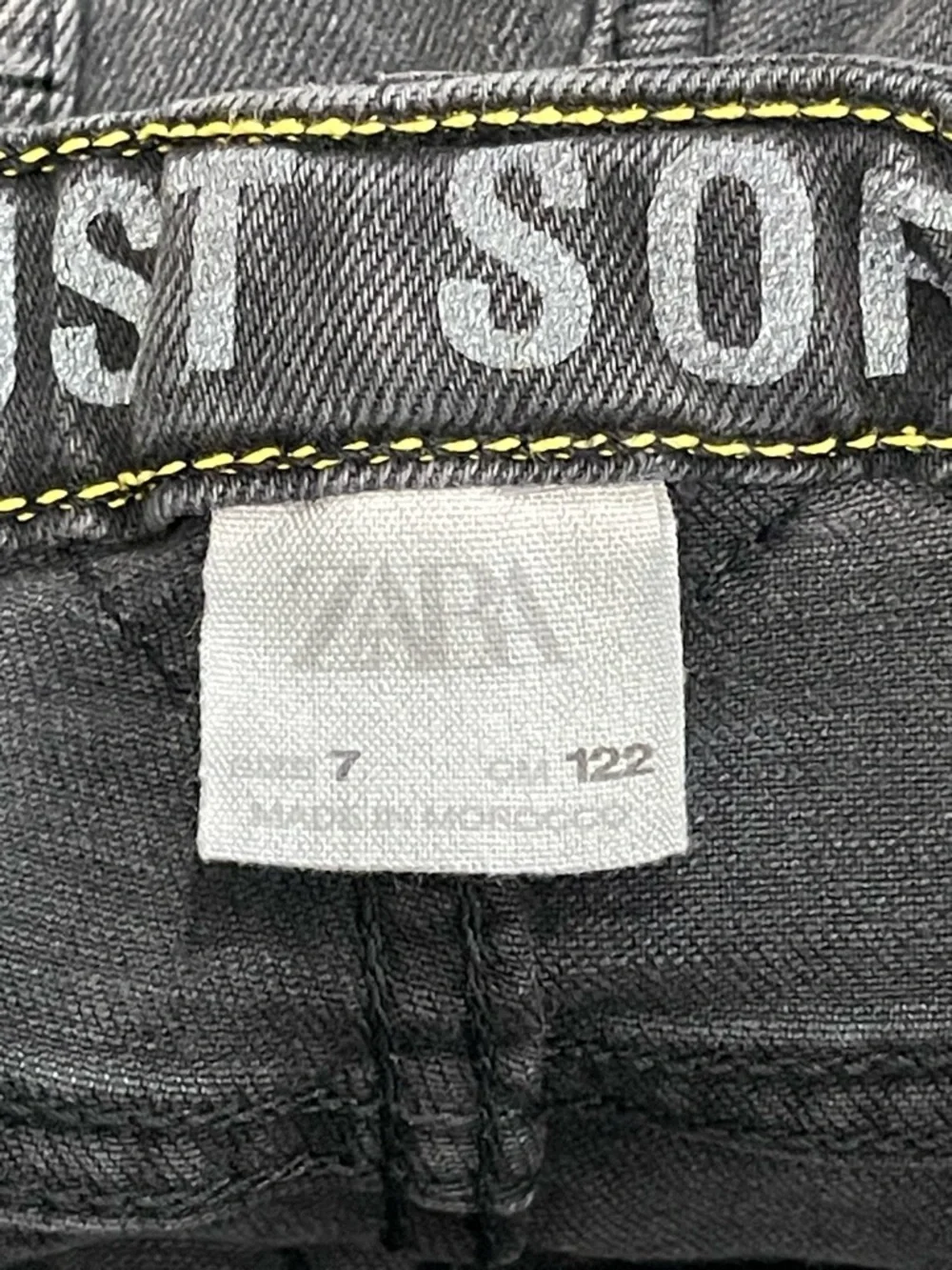 ZARA Boys Black Denim Shorts Distressed Stretch Slim Fit Size 7 (122 cm)